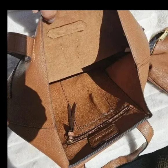 Steve Madden BNellie Vegan  Large Leather Tote Shoulder Bag w Clutch & Scarf - Picture 9 of 10